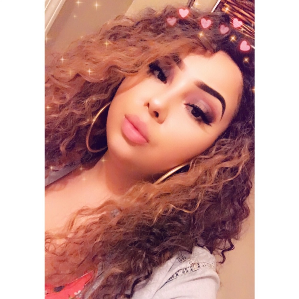 Meet your Posher, Shelby